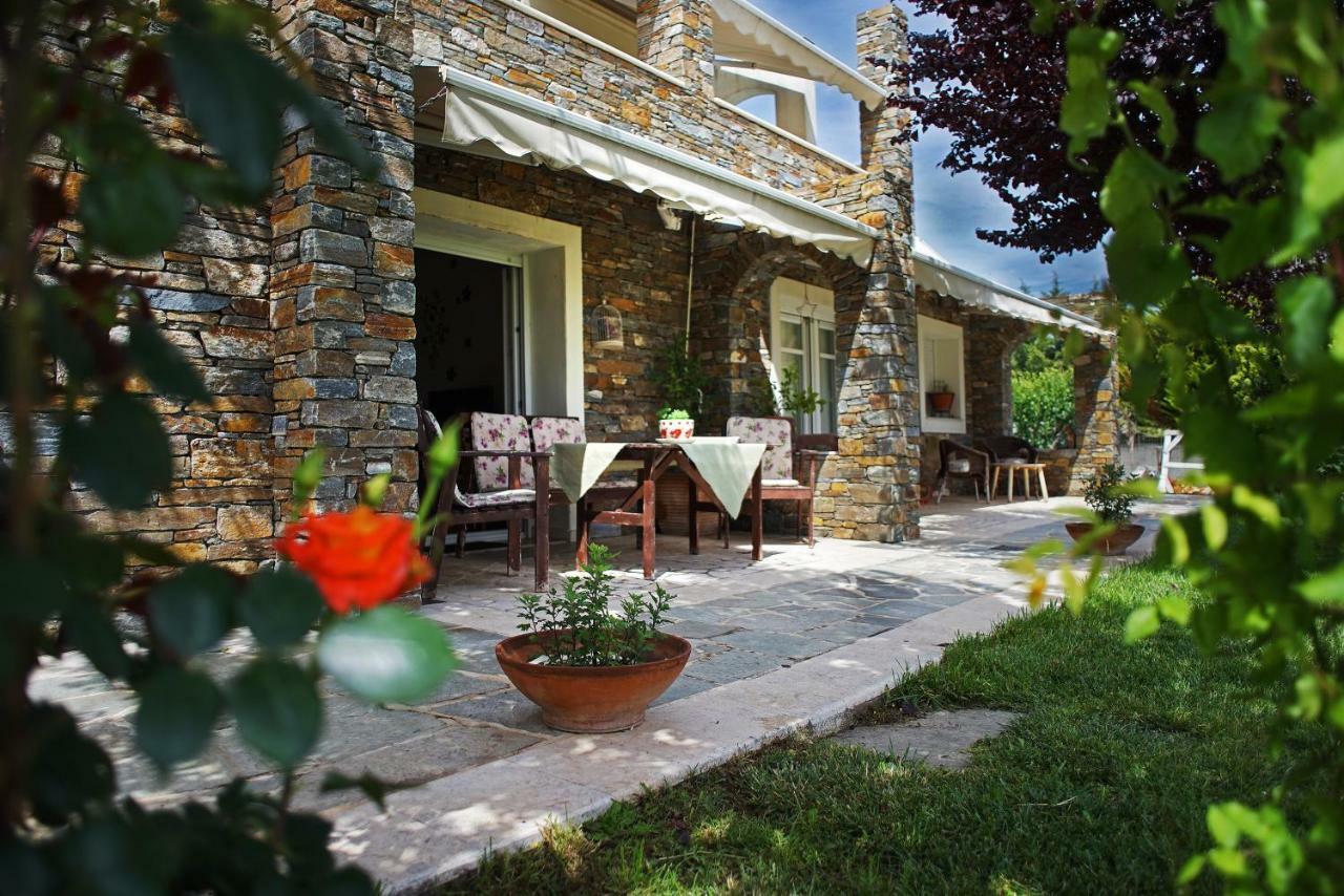 Lovely Apartm.Near Airport Kardia Exterior photo
